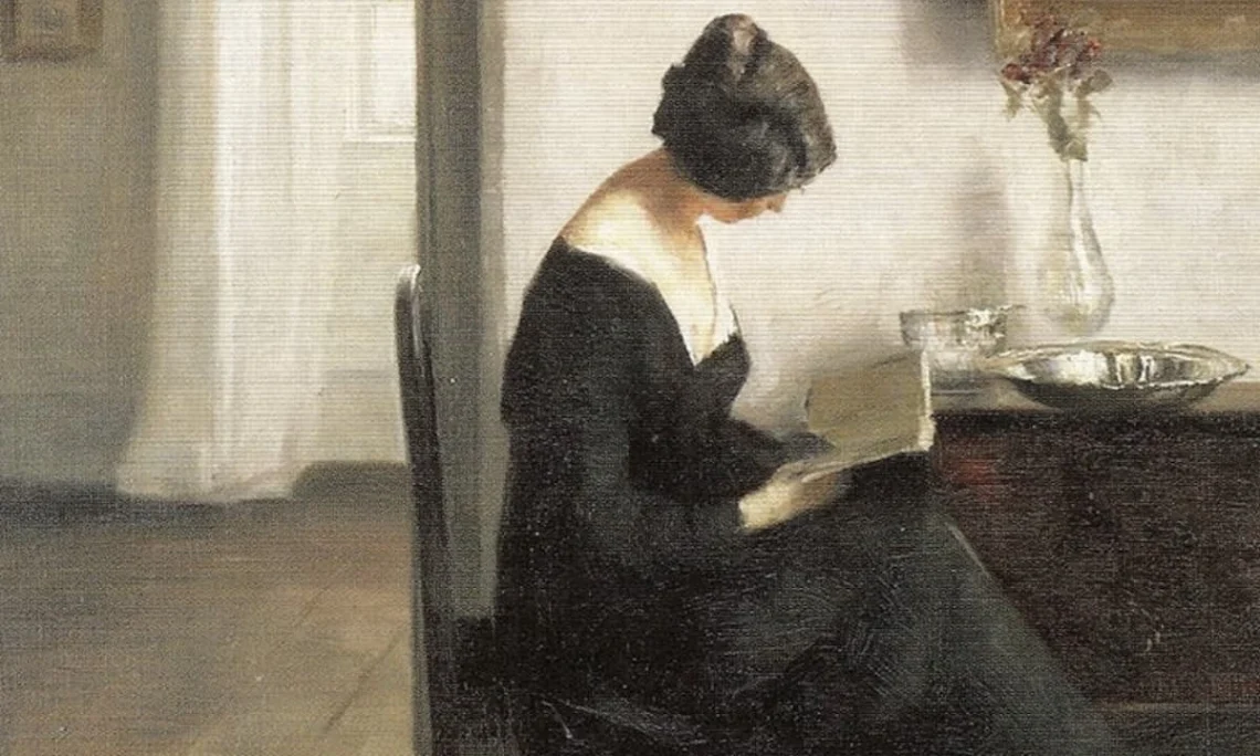 Woman_Reading_in_an_Interior